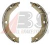 JEEP 5011988AB Brake Shoe Set, parking brake